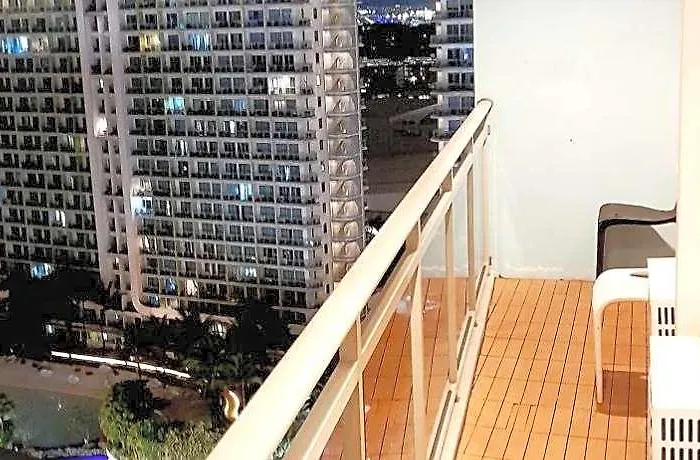 Bahamas Azure Residences - Airport 5*