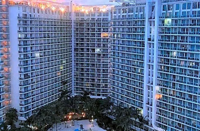Bahamas Azure Residences - Airport 5* 마닐라