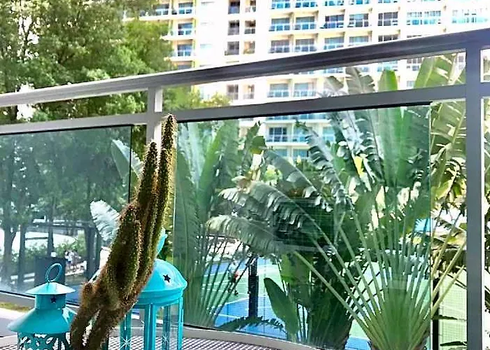 Bahamas Azure Residences - Airport 호텔