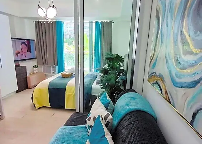 Bahamas Azure Residences - Airport 5* 마닐라